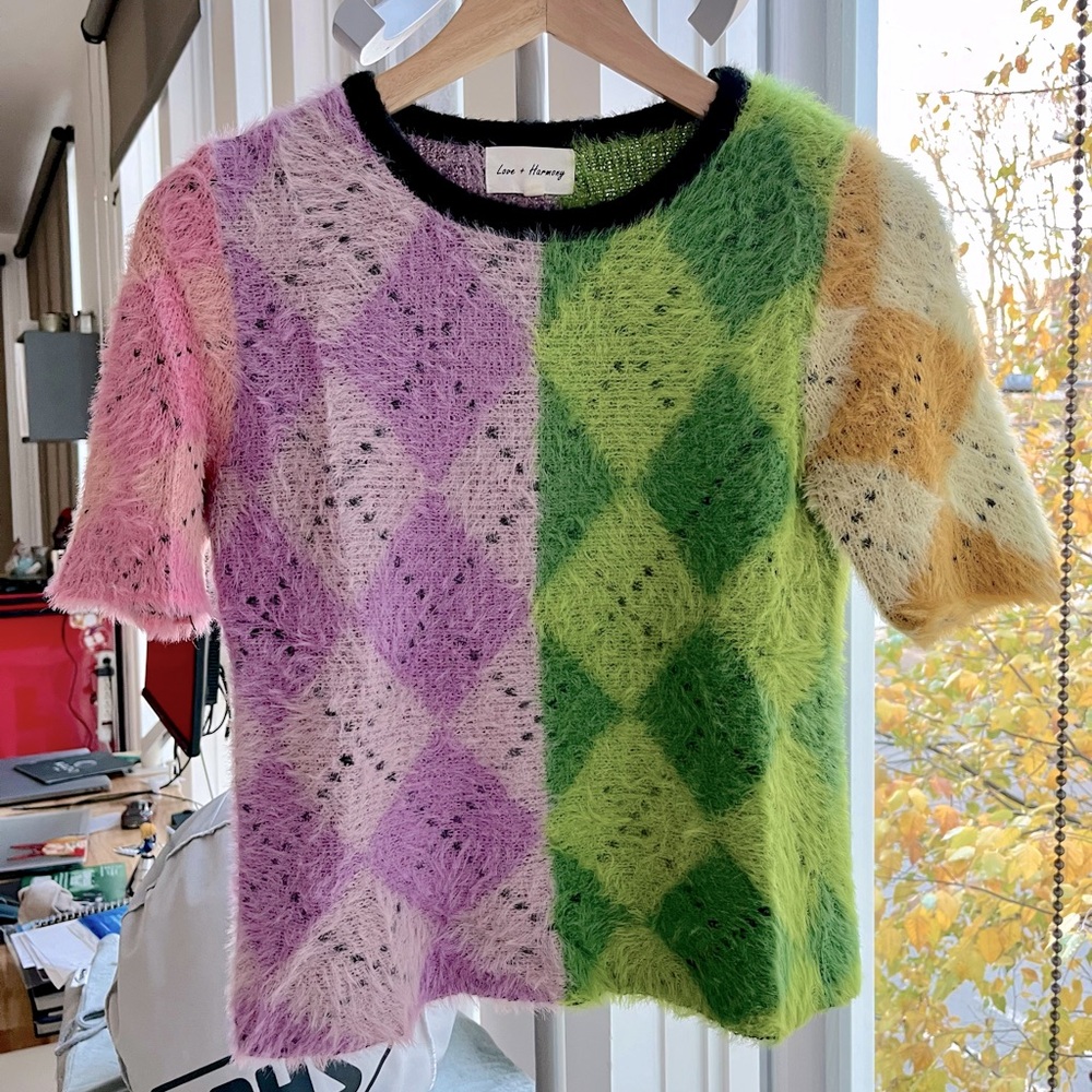 Love + Harmony fluffy cropped short sleeve sweater